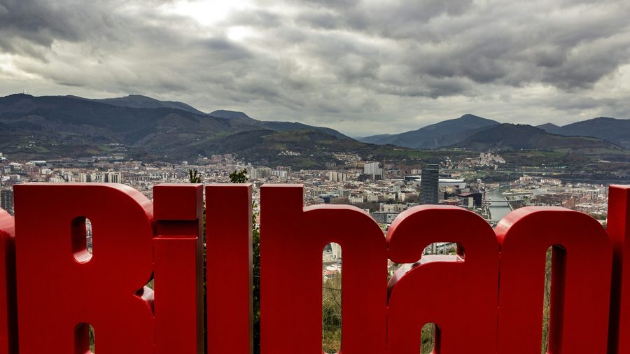 YY体育 APP — 行业资质清单示意配图